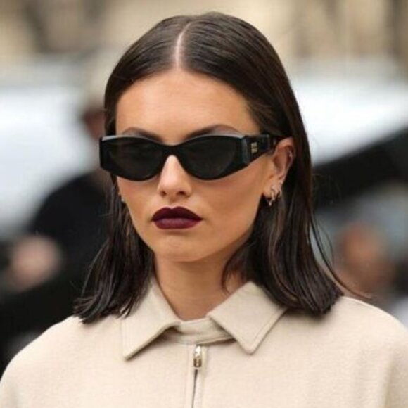 NEW MIU MIU MU06YS 1AB5S0 WOMEN SUNGLASSES SMU 06Y 1AB5S0 BLACK EYEWEAR - Picture 2 of 10